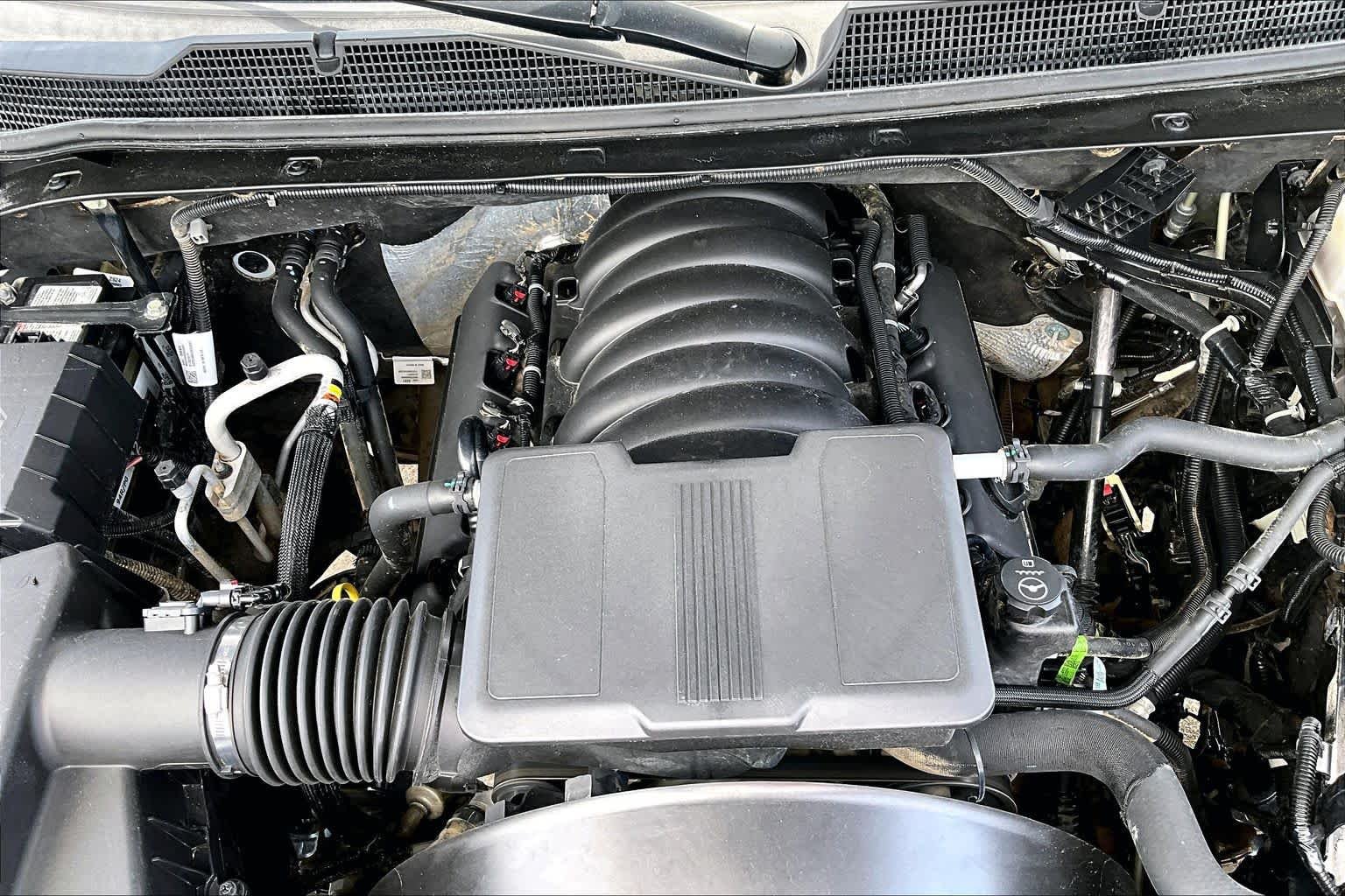 Used 2023 Summit White Chevrolet Work Truck image 33