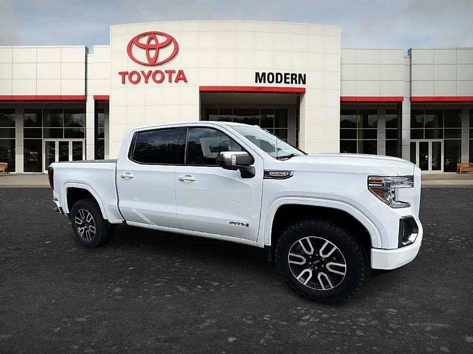 Used 2020 Summit White GMC AT4 image 4