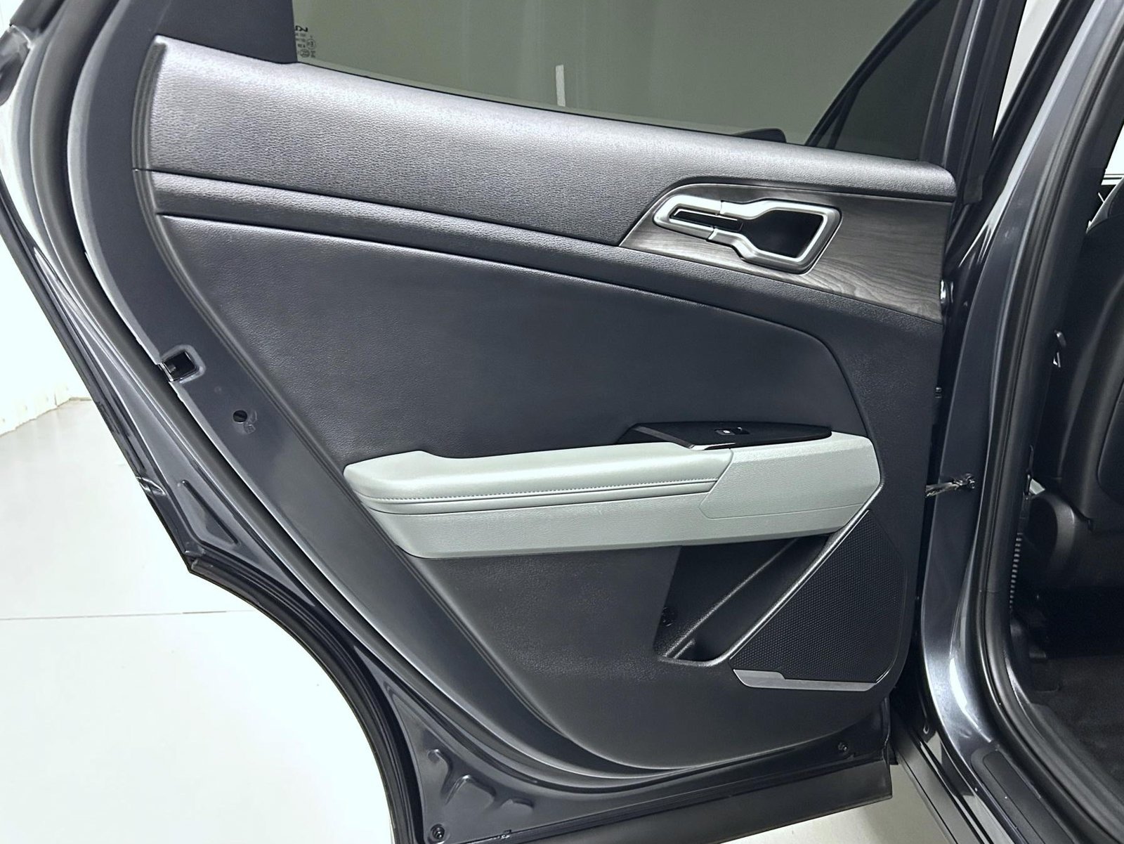 Used 2023 Gray Kia X-Line image 20