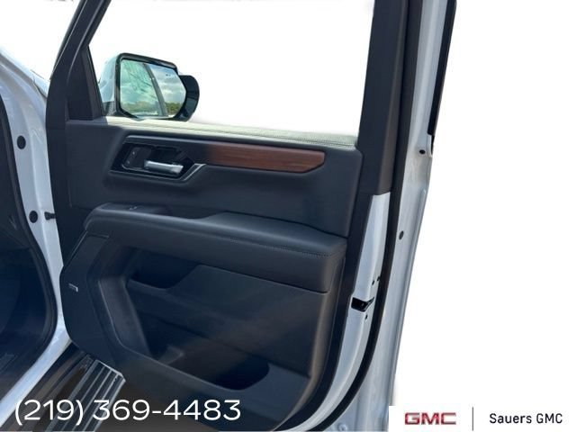 2026 GMC Yukon Denali - Photo 10
