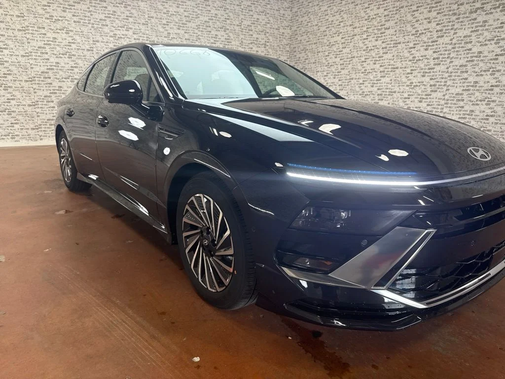 New 2026 Carbon Blue Hyundai Limited image 1