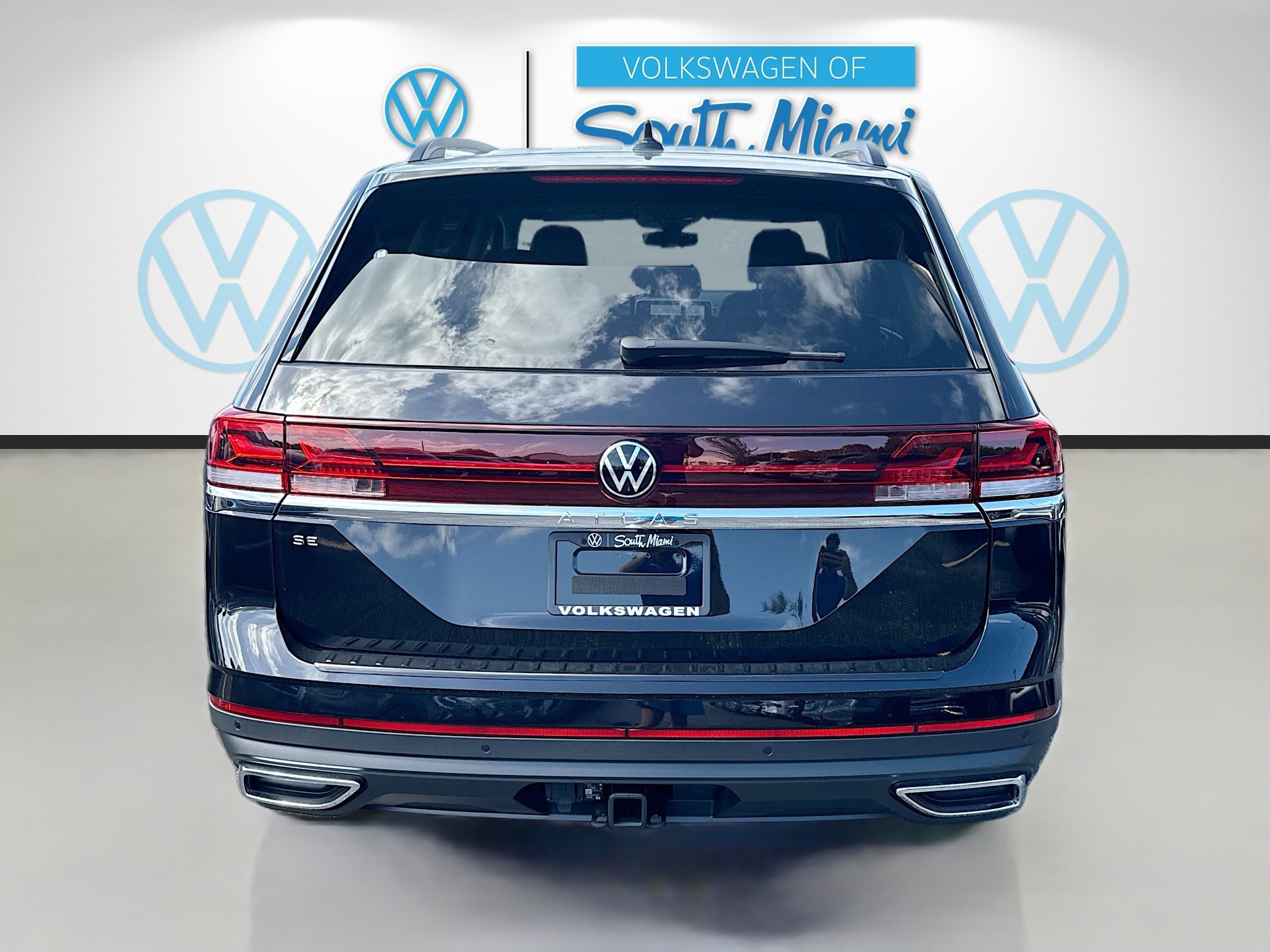 New 2026 Black Volkswagen 2.0T SE w/Technology image 6