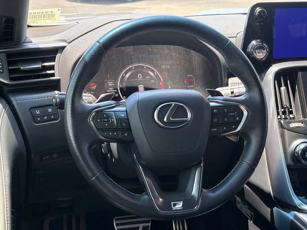 Used 2023 Silver Lexus 600 F SPORT image 29