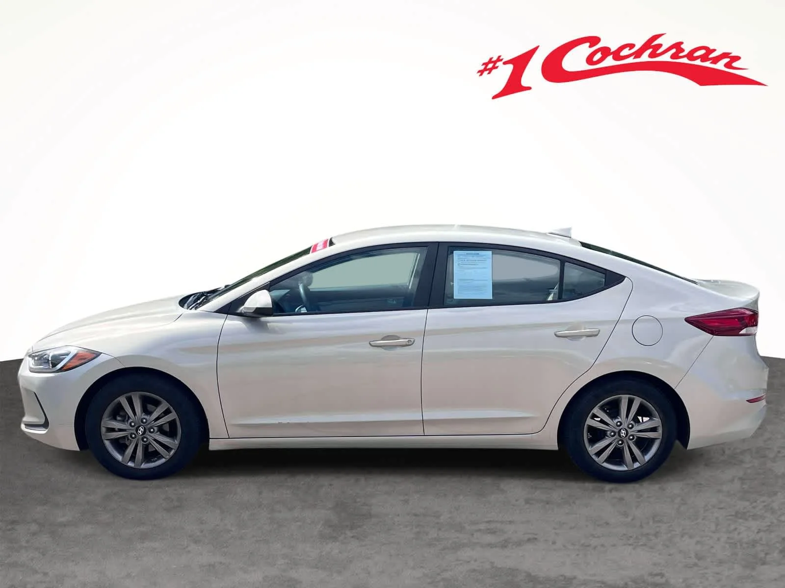 Used 2017 Mineral Beige Pearl Hyundai SE image 10