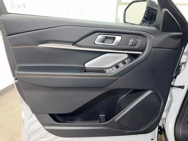 2026 Ford Explorer Tremor - Photo 10