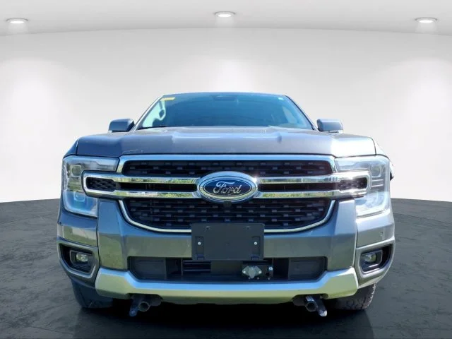 Used 2025 Gray Ford Lariat image 6