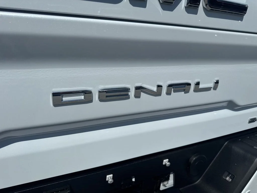 Used 2026 White GMC Denali Ultimate image 35