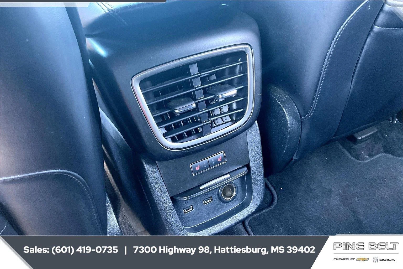 Used 2018 Black Velvet Lincoln Reserve image 25
