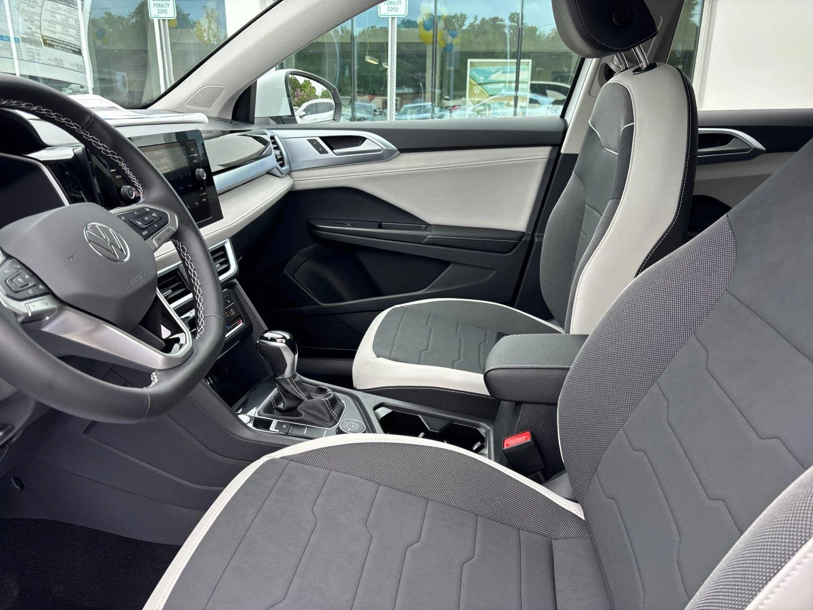 New 2026 Pure White Volkswagen SE image 15