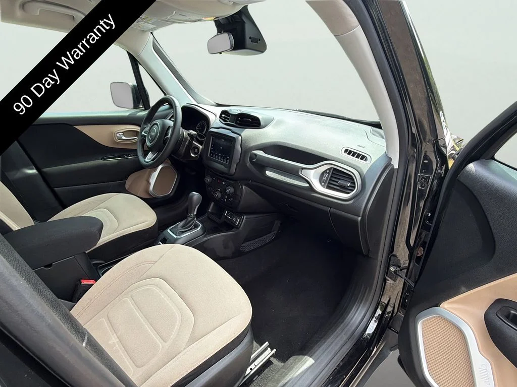 Used 2018 Black Jeep Latitude image 17