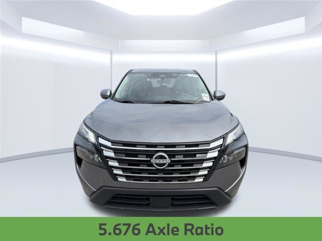 Used 2024 Gray Nissan SV image 2