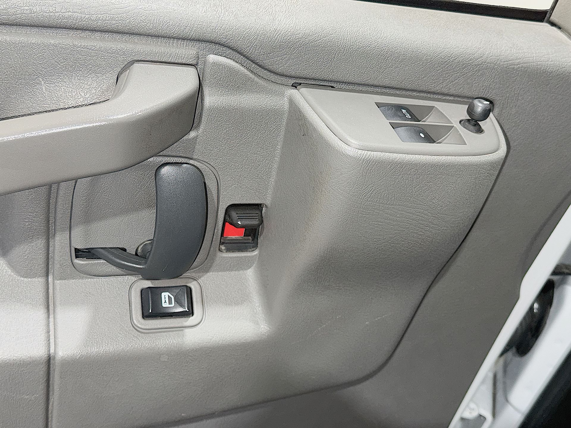 Used 2022 Summit White Chevrolet WT image 20