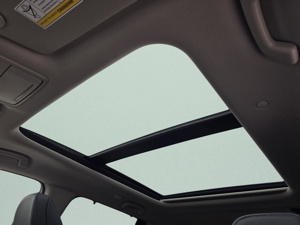 New 2026 Sonic Gray Pearl Honda Touring image 4