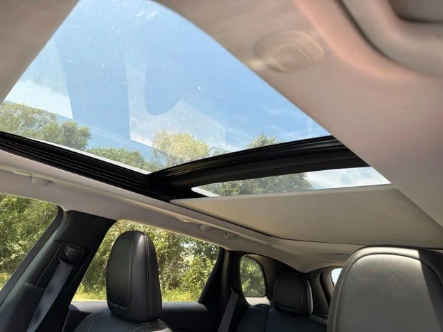 Used 2019 Red Jeep Limited image 12