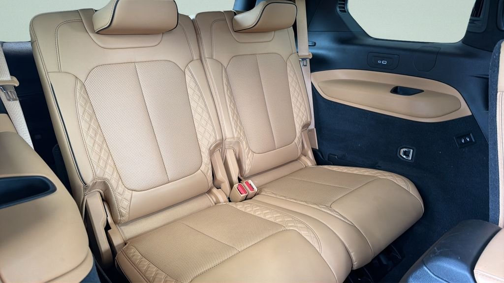 Used 2021 Silver Jeep Summit image 33