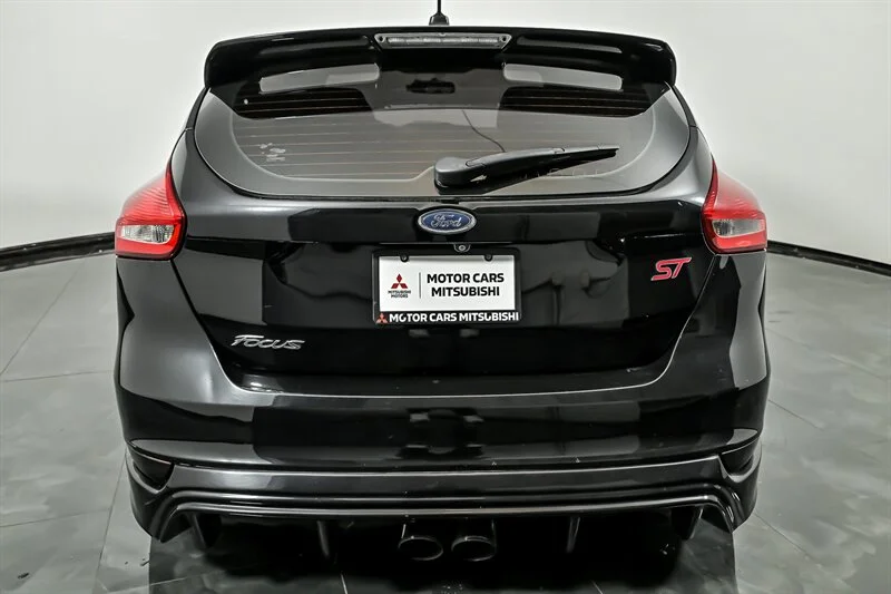 Used 2018 Shadow Black Ford ST image 8