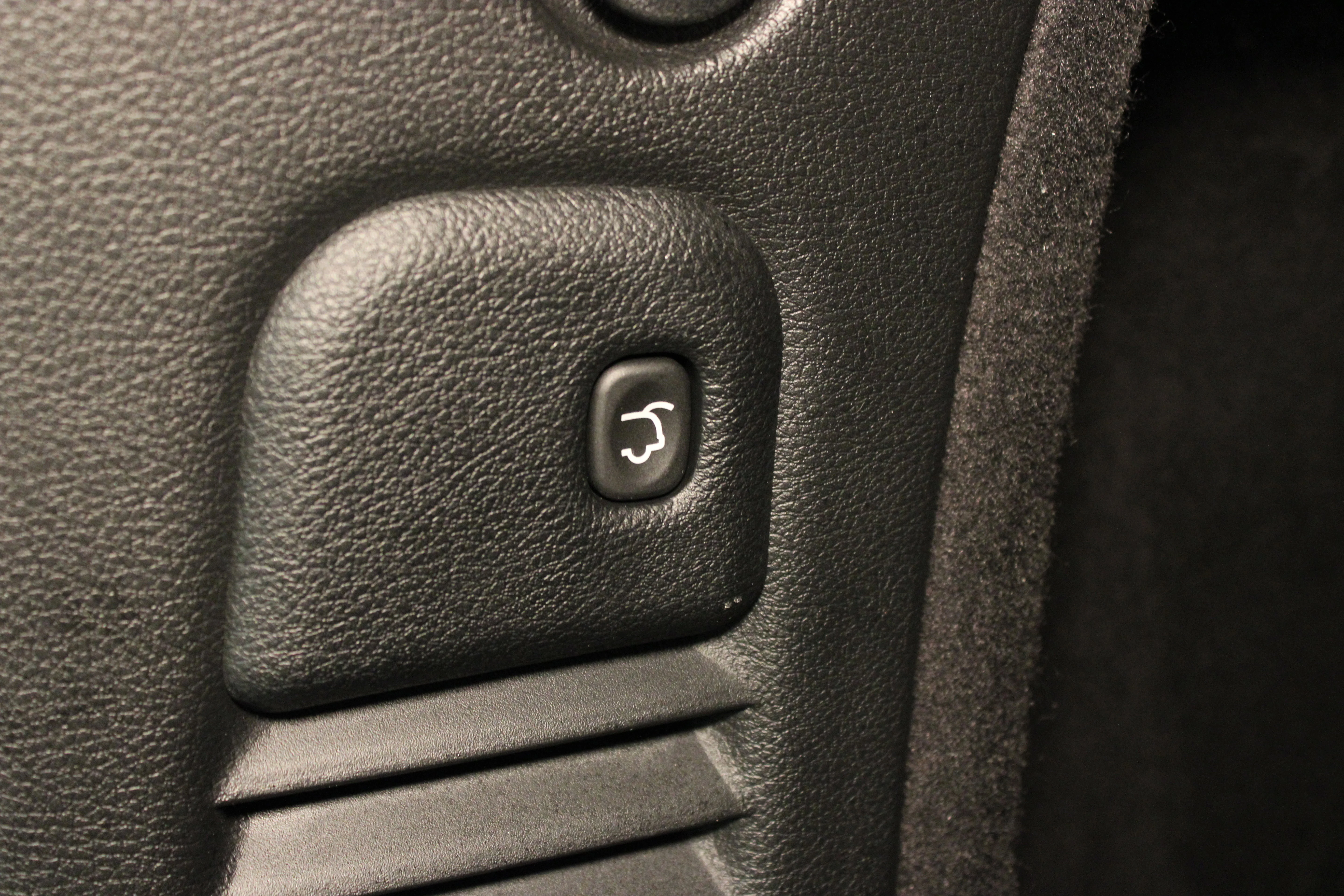 Used 2023 DB Black Crystal Clearcoat Dodge SRT Hellcat image 15