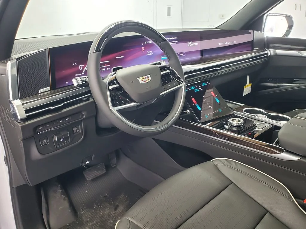 2026 Cadillac Escalade Luxury - Photo 13