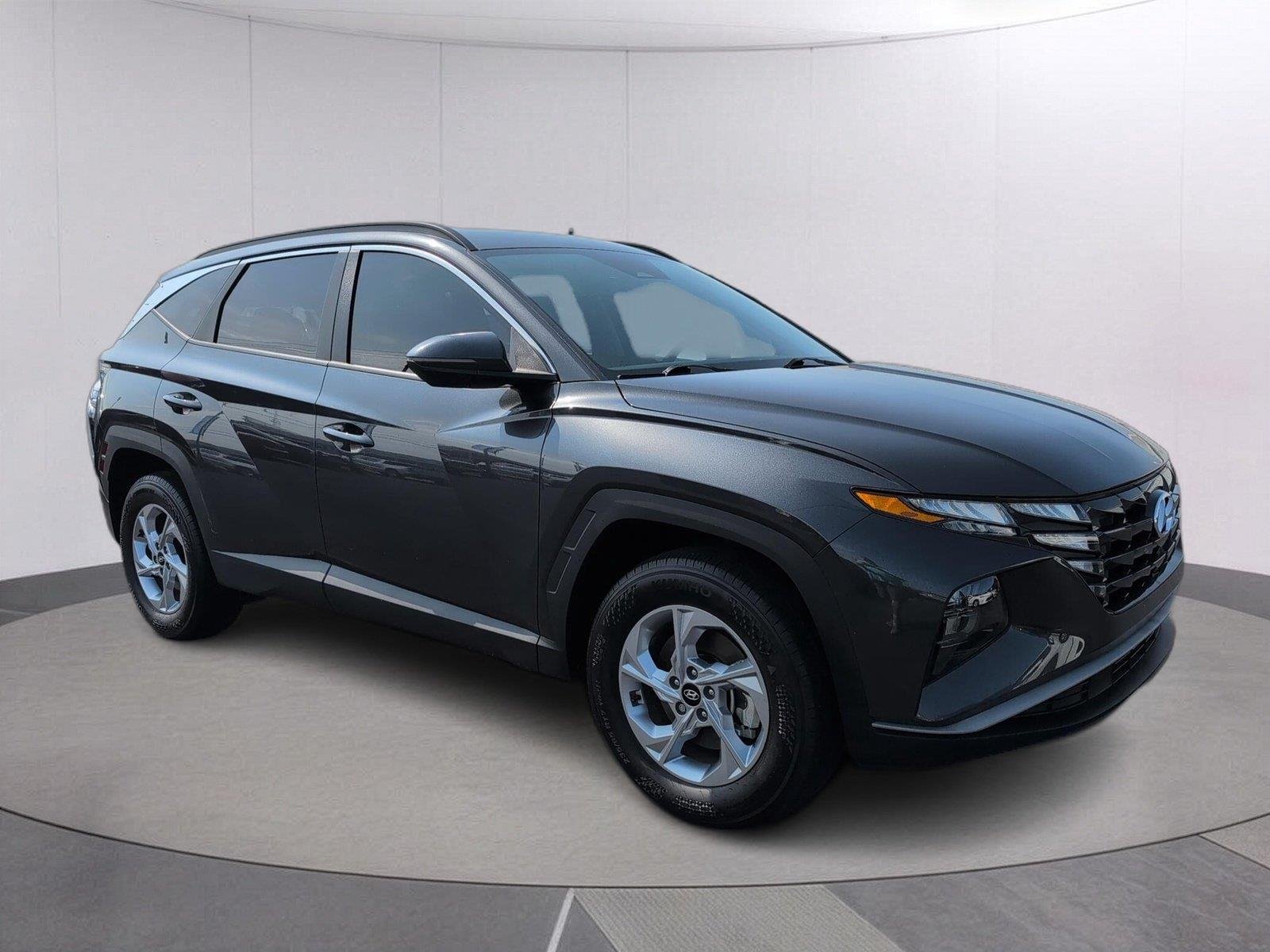 Used 2023 Portofino Gray Hyundai SEL image 7