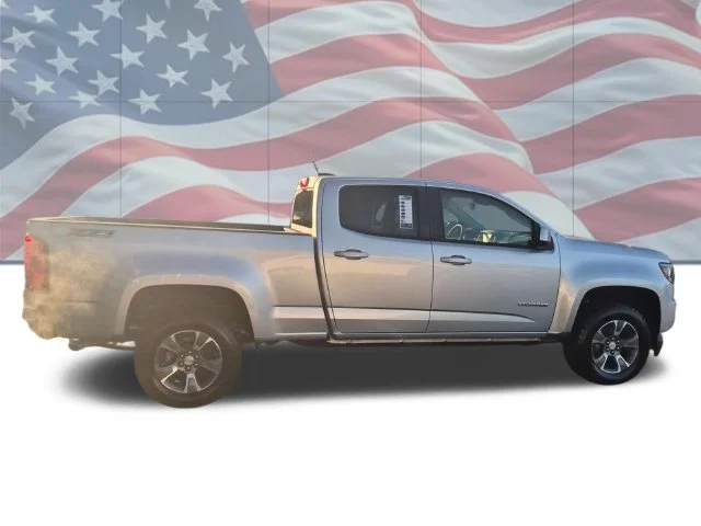 Used 2015 Silver Chevrolet Z71 image 3