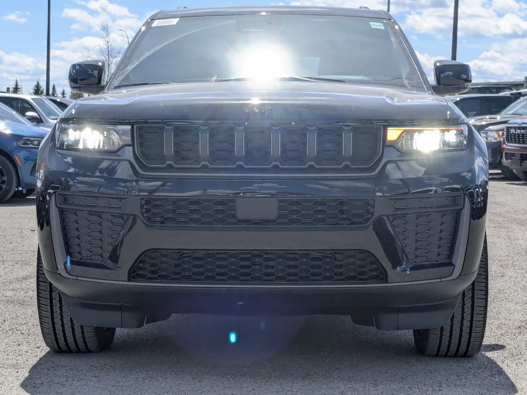 New 2026 Black Jeep Altitude - - 4x4 - 20 Gloss Black Wheels - 2.0L Turbo - Remote Start & More! image 3