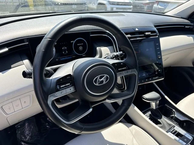 Used 2023 Gray Hyundai SEL image 2