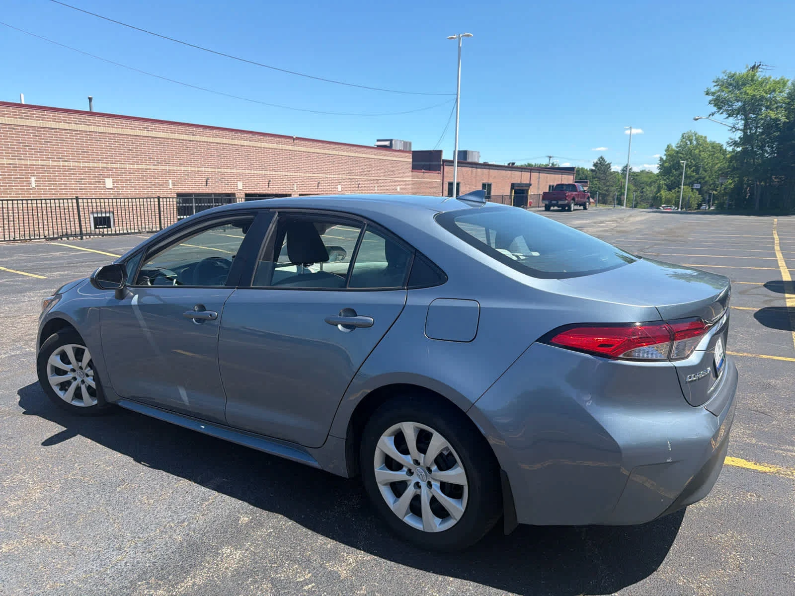 Used 2023 Celestite Toyota LE image 5