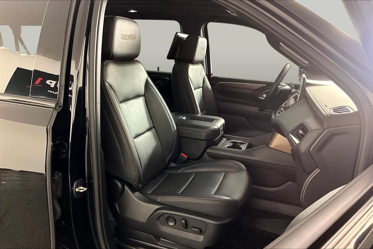Used 2023 Black Chevrolet High Country image 9