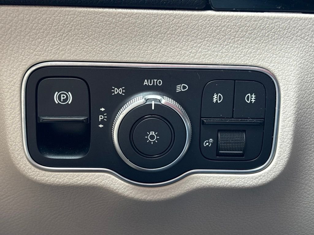 2023 Mercedes-Benz GLA Base - Photo 27