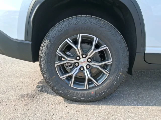 2026 GMC Acadia AT4 - Photo 21