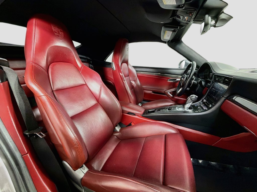 Used 2019 Silver Porsche Turbo S image 28