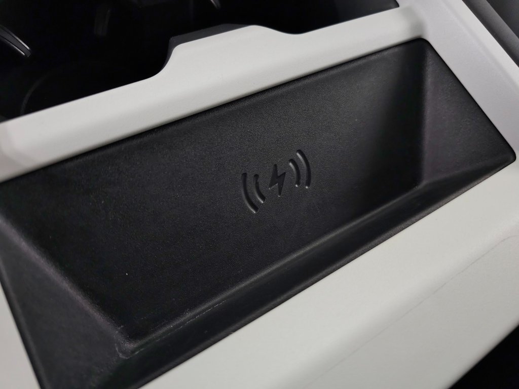 2025 LAND ROVER DEFENDER - Image 33