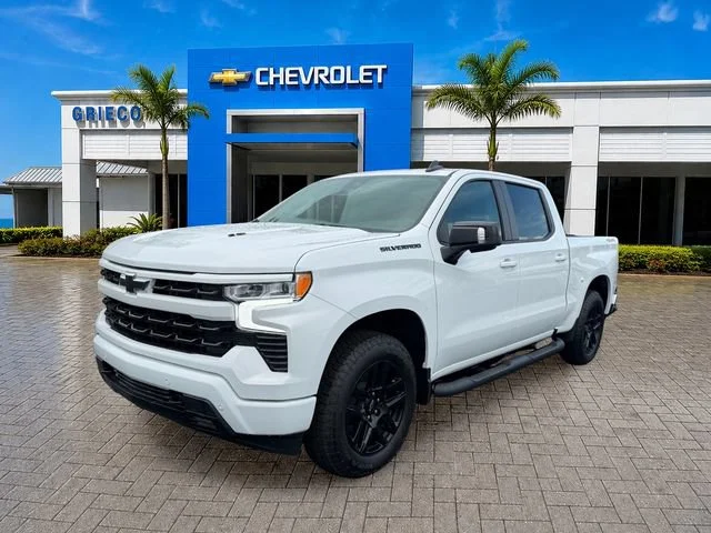 New 2026 Summit White Chevrolet RST image 3