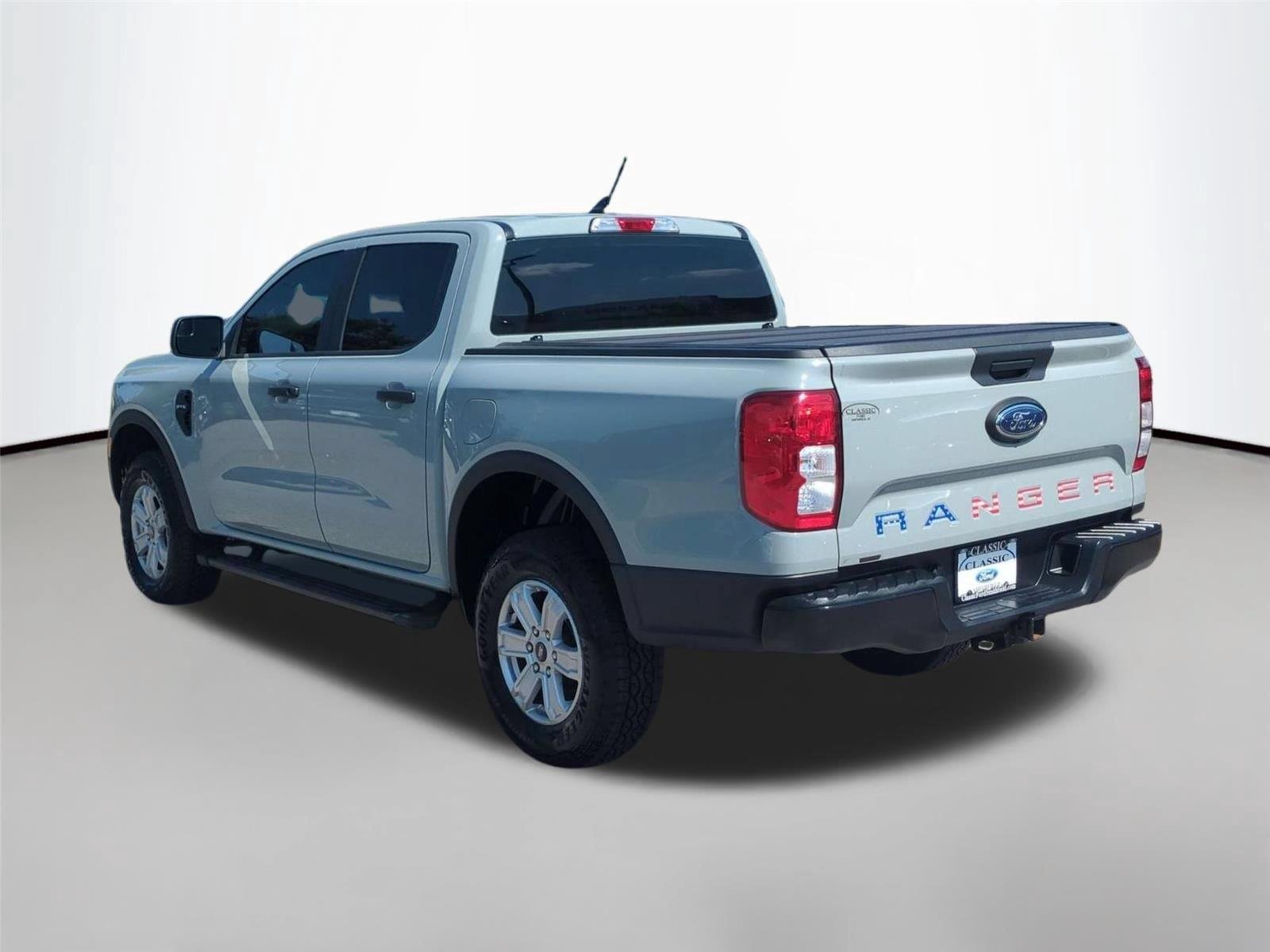 Used 2024 Cactus Gray Ford XL image 3