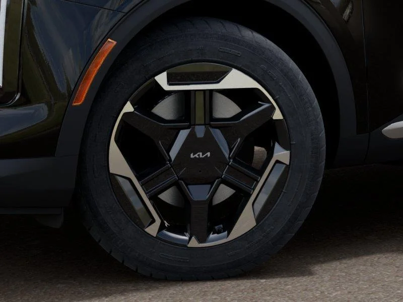 New 2027 Fusion Black Kia S image 9