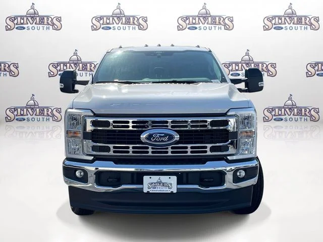 New 2026 Oxford White Ford XL image 6