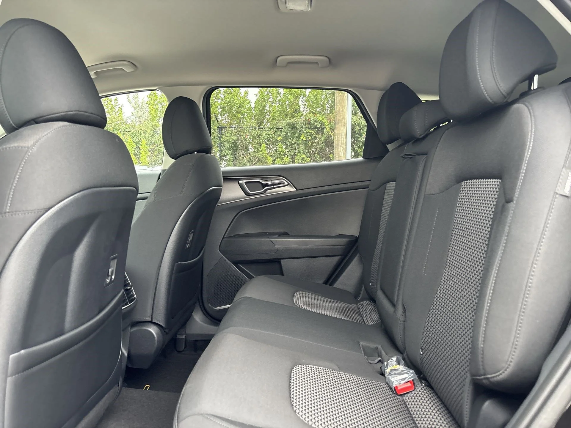 New 2027 Gravity Gray Kia S image 22
