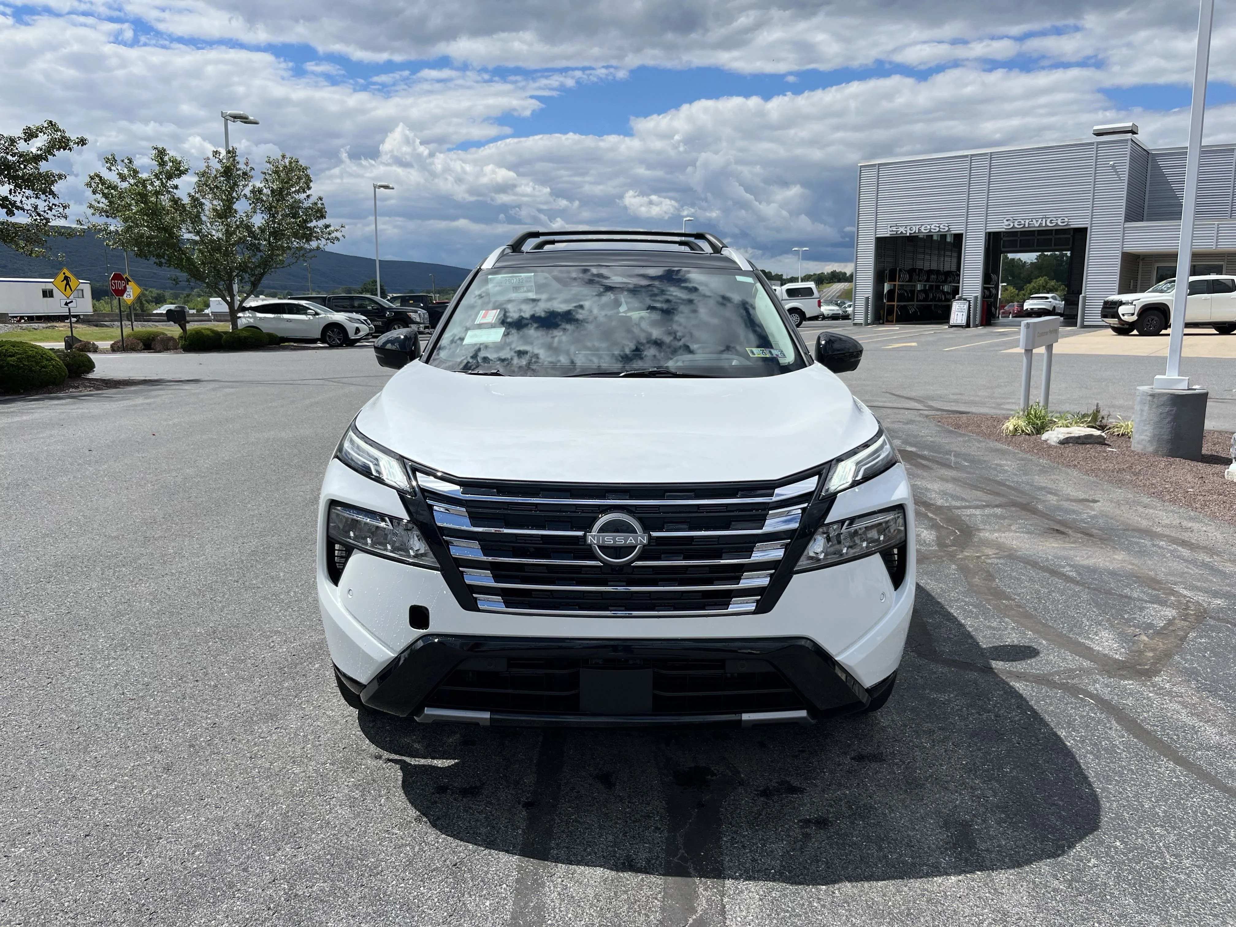 2026 Nissan Rogue Platinum - Photo 10