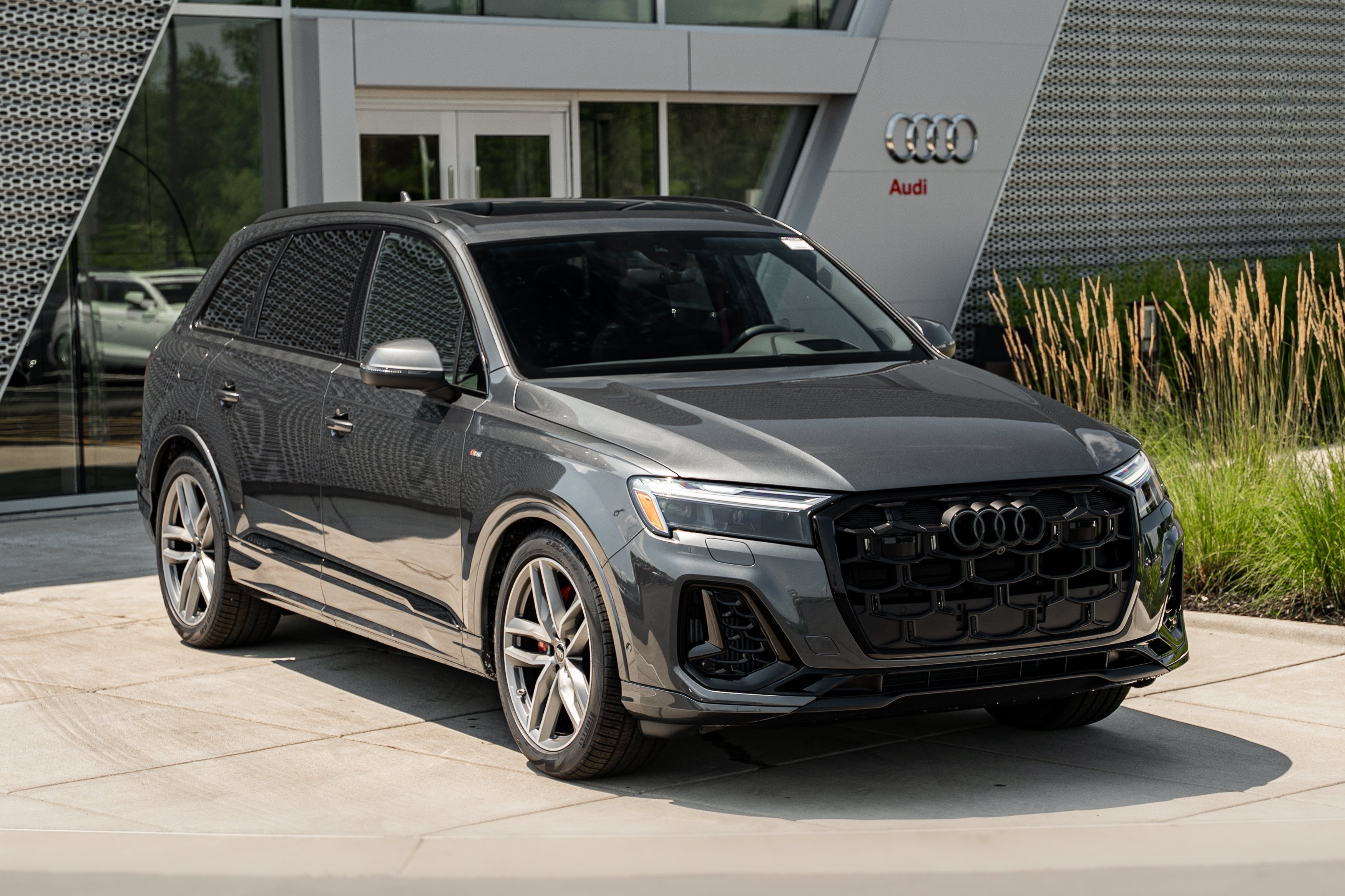 New 2026 Daytona Gray Audi S line Prestige image 2