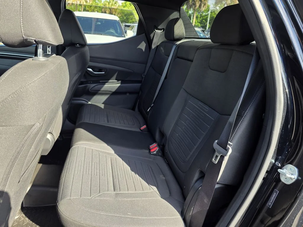 Used 2024 Black Hyundai SE image 14