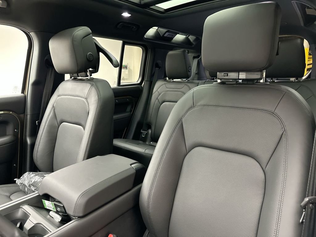 New 2026 Gondwana Stone Land Rover X-Dynamic SE image 18