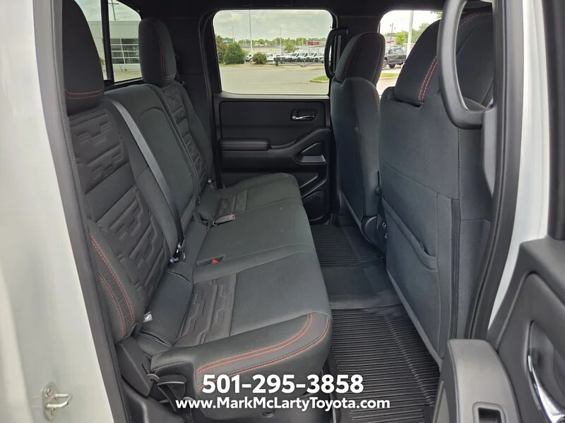 Used 2023 Glacier White NISSAN CREW CAB 4X4 PRO-4X AUTO image 14