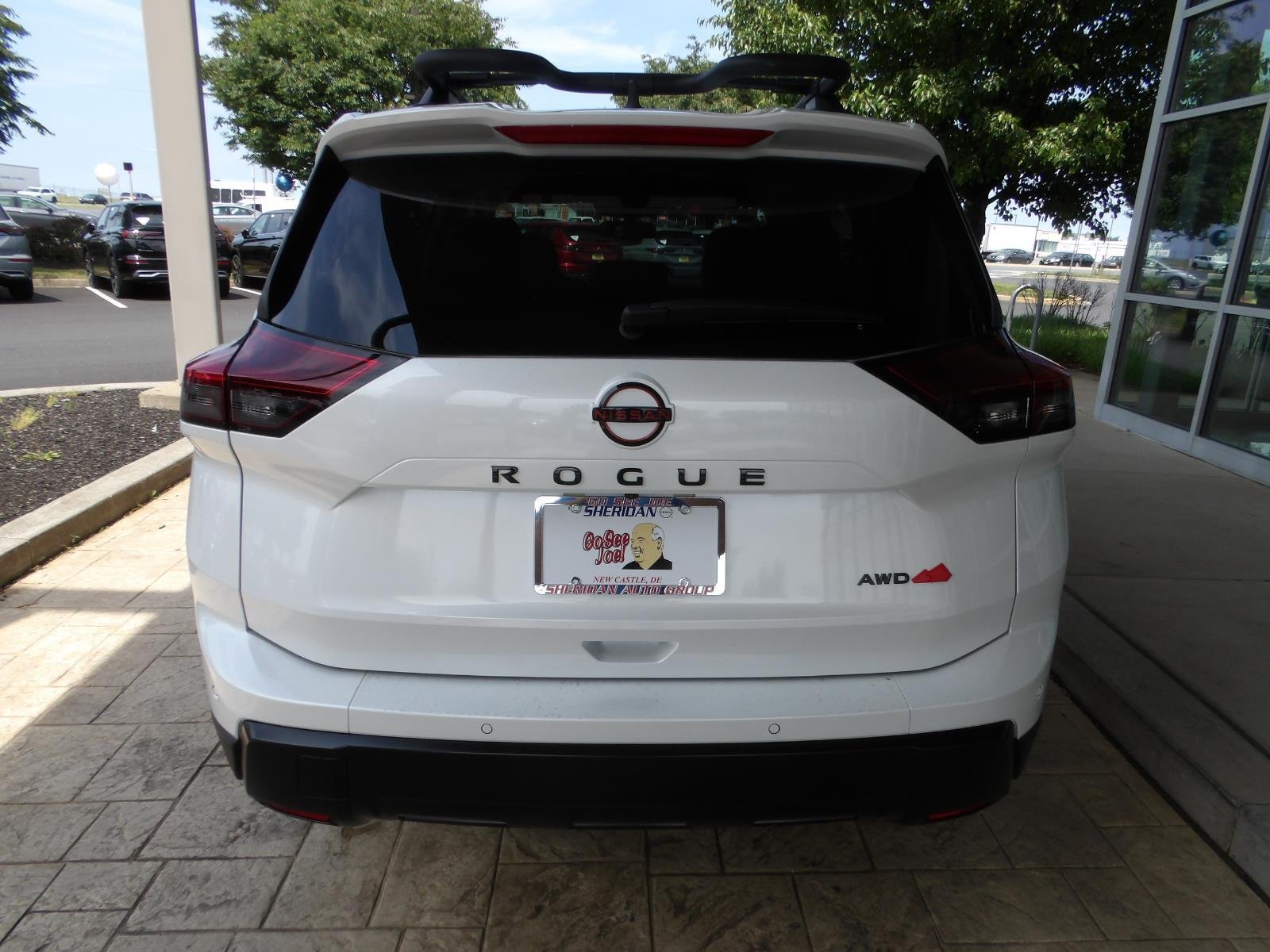 New 2026 Everest White Pearl TriCoat Nissan Rock Creek® image 6