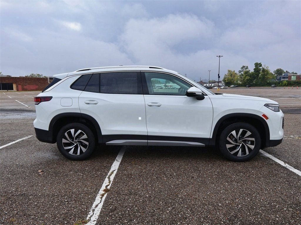 2025 Volkswagen Tiguan S - Photo 6