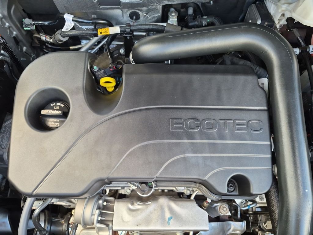 Used 2025 Gray Chevrolet LT image 10