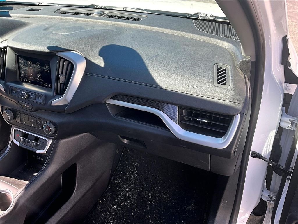 Used 2024 Summit White GMC SLE image 13