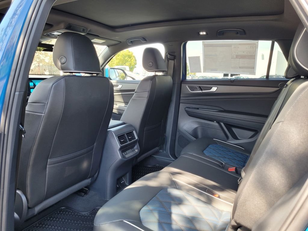 2025 Volkswagen Atlas Cross Sport SEL Premium R-LINE - Photo 14