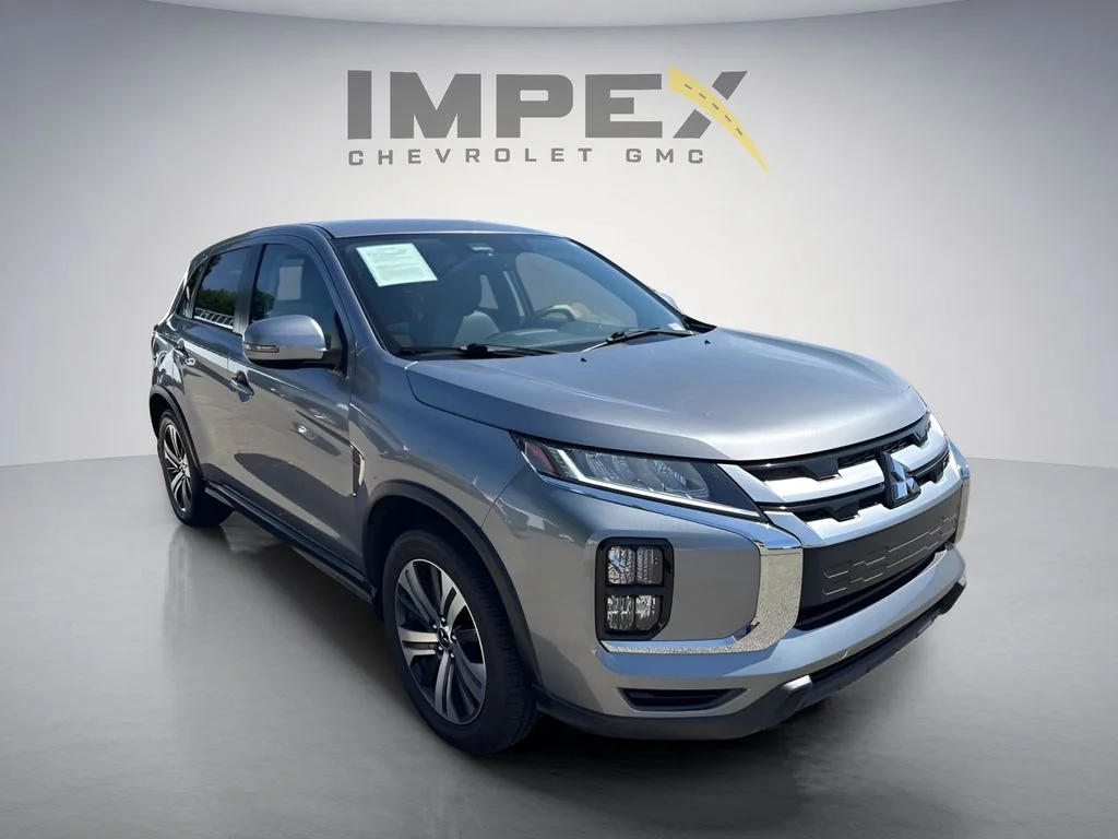 Used 2022  Mitsubishi 2.0 SE image 7