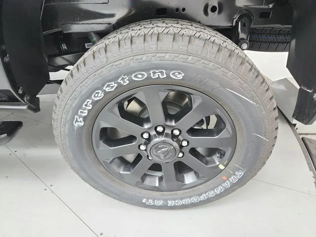 New 2026 Diamond Black Crystal Pearl-Coat Exterior Paint RAM Laramie image 55