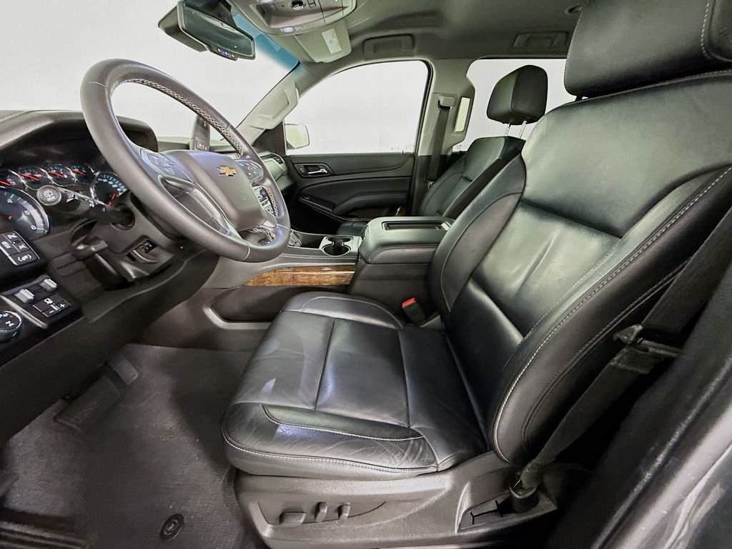 Used 2019 Gray Chevrolet LT image 5